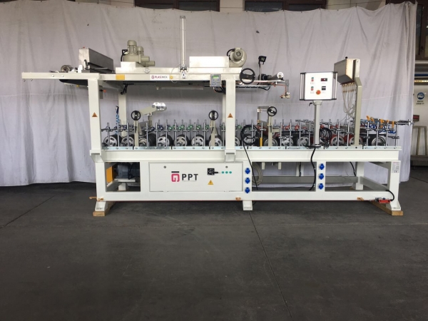 ������ LM-900 W5S, � ��������������� ��������� �������