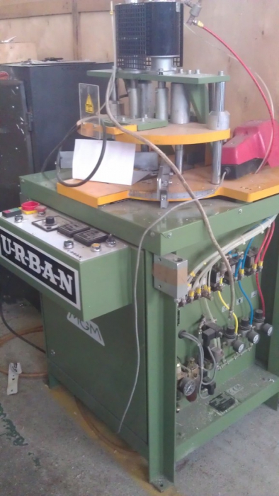 ����������� ��������� ������ URBAN AKS 1105